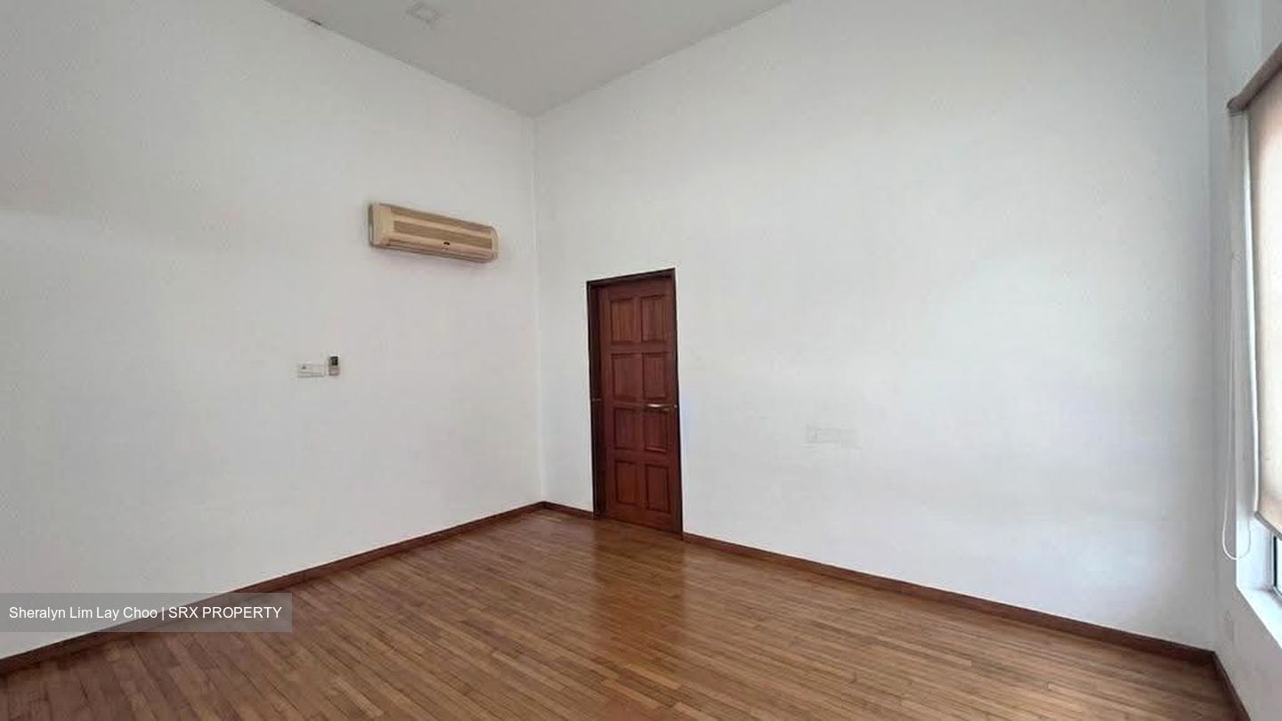 Leith Road (D19), Semi-Detached #611248361
